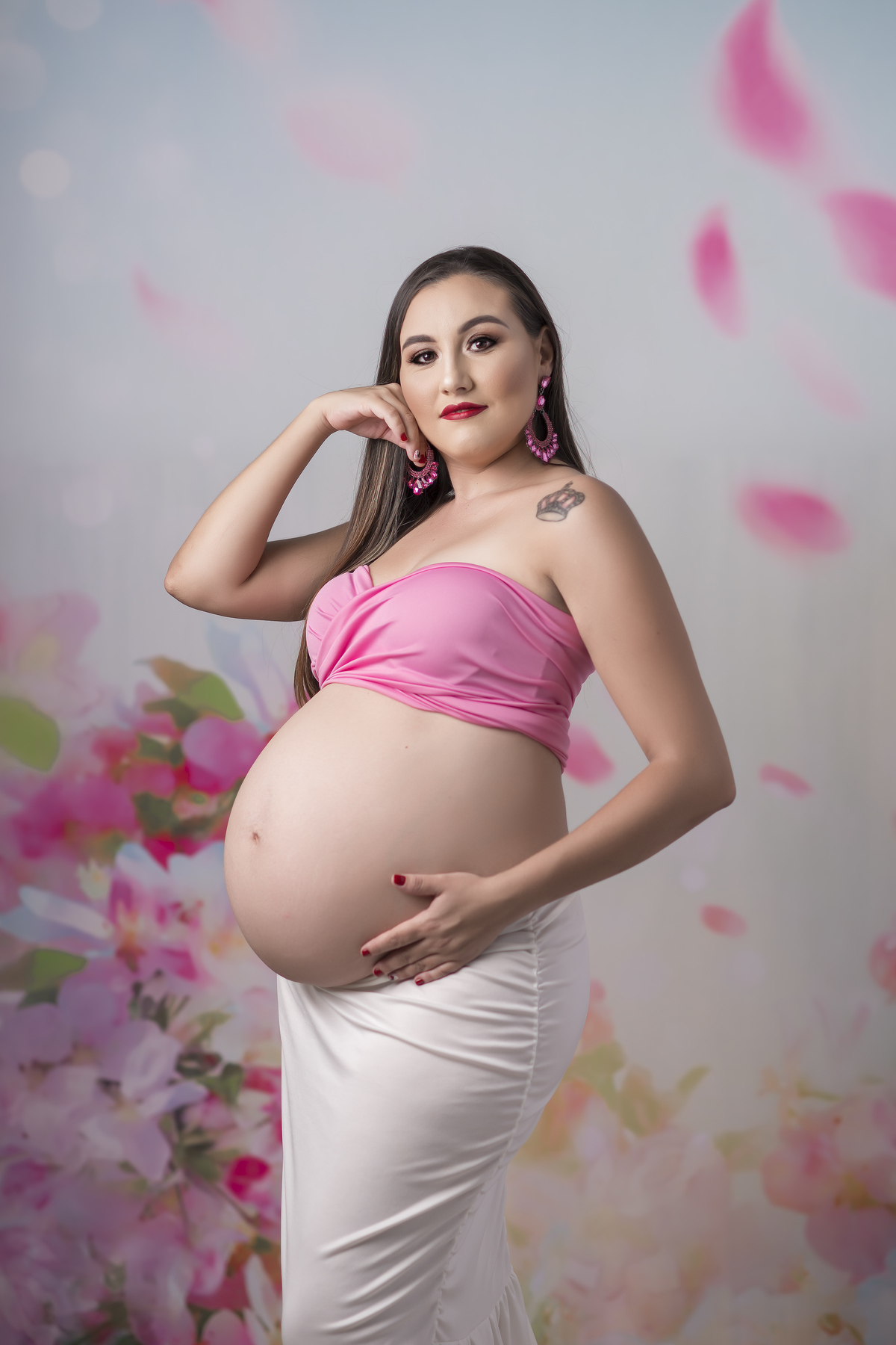 grávida fundo florido