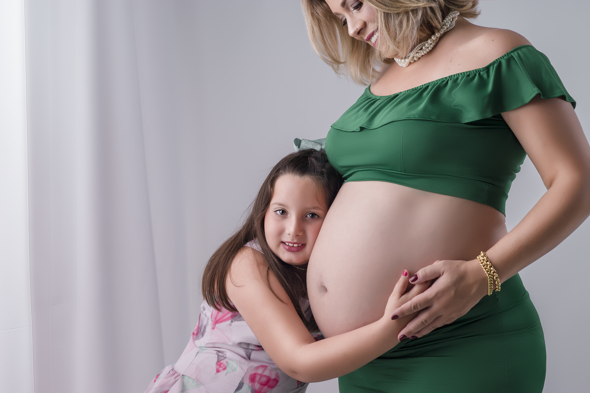 GESTANTE E FILHA