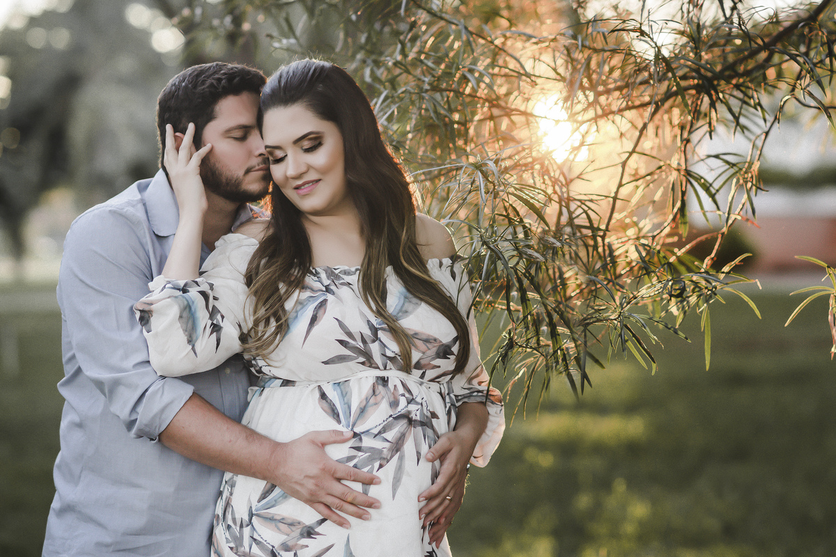 gestante pôr do sol