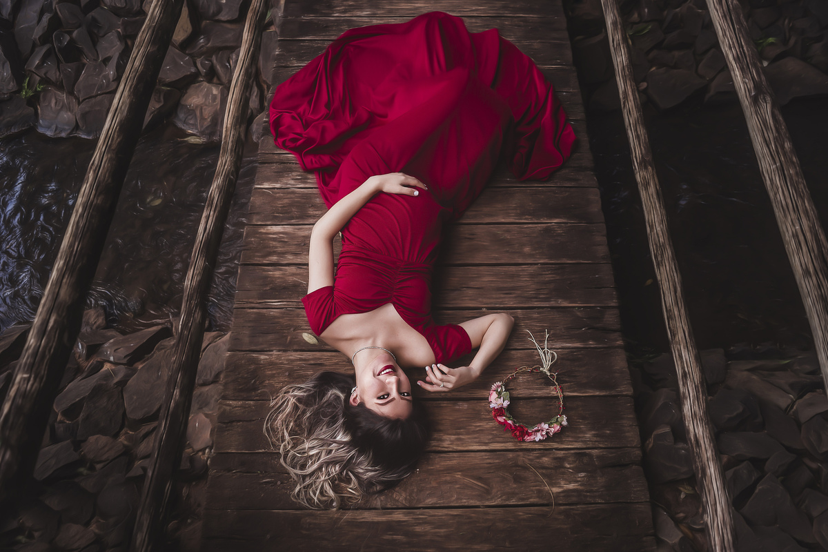 vestido vermelho de gestante