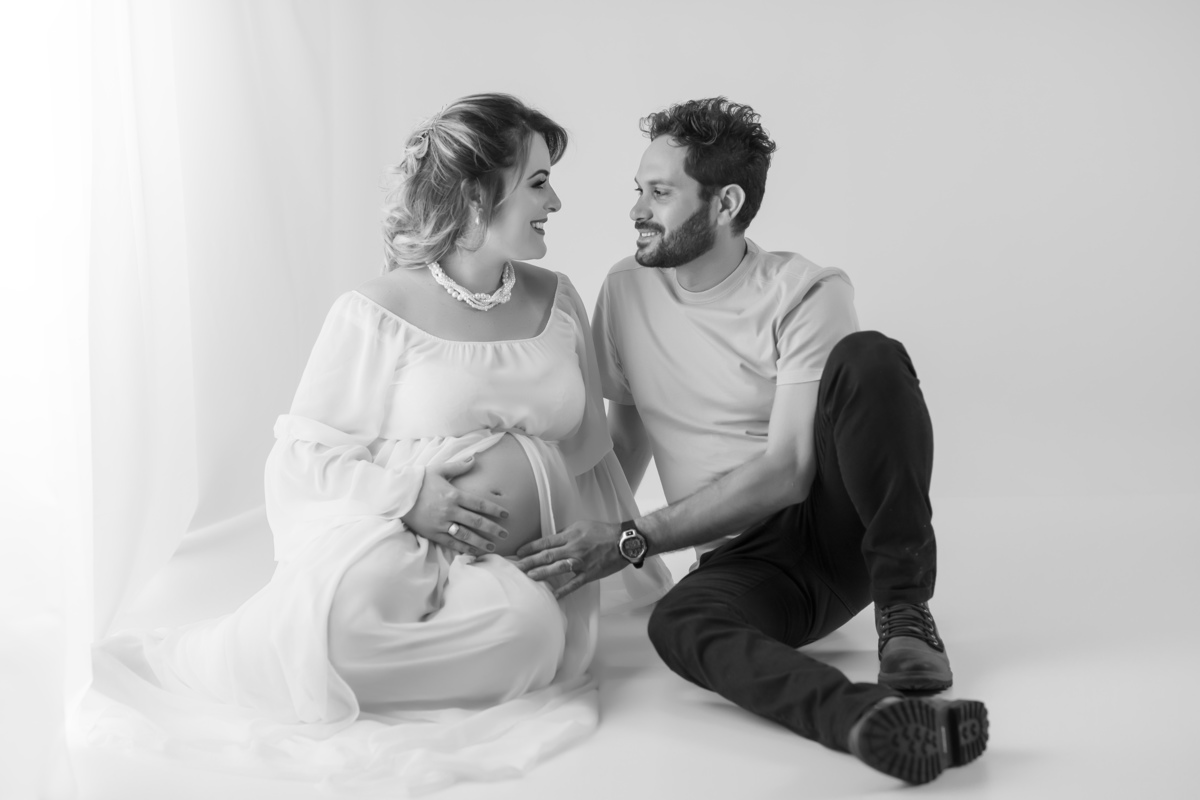 fotografia de grávida no estúdio