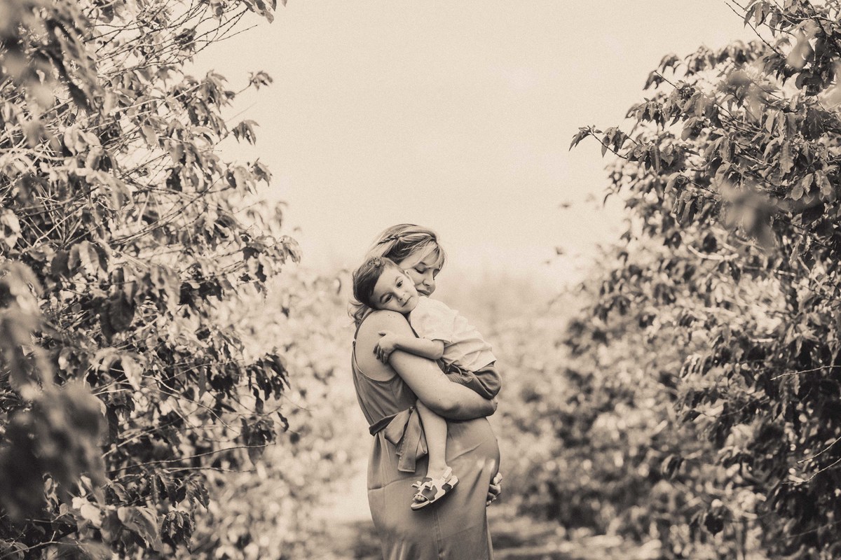 gestante preto e branco