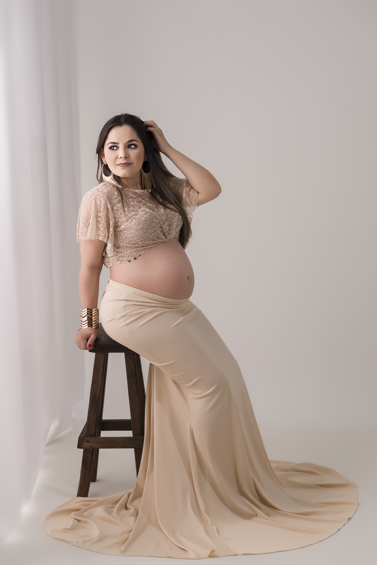 roupa nude de grávida