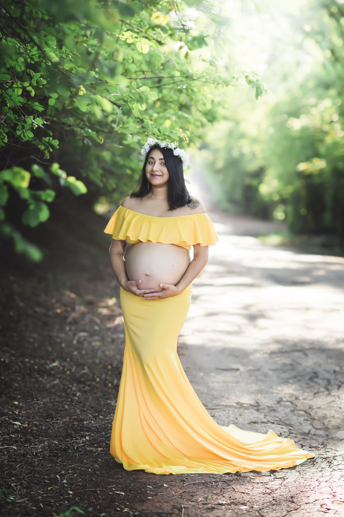 conjunto amarelo de grávida