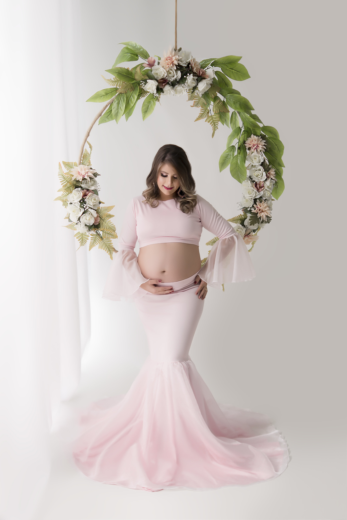 vestido rosa de grávida