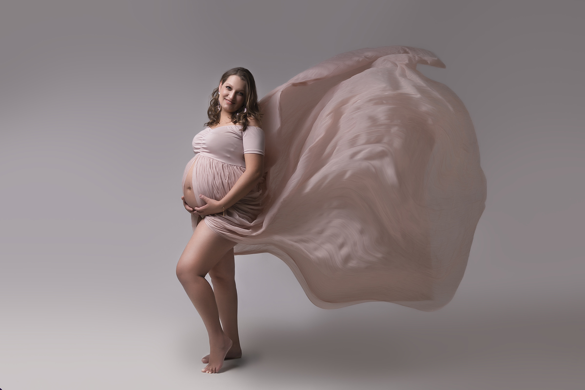 grávida vestido nude