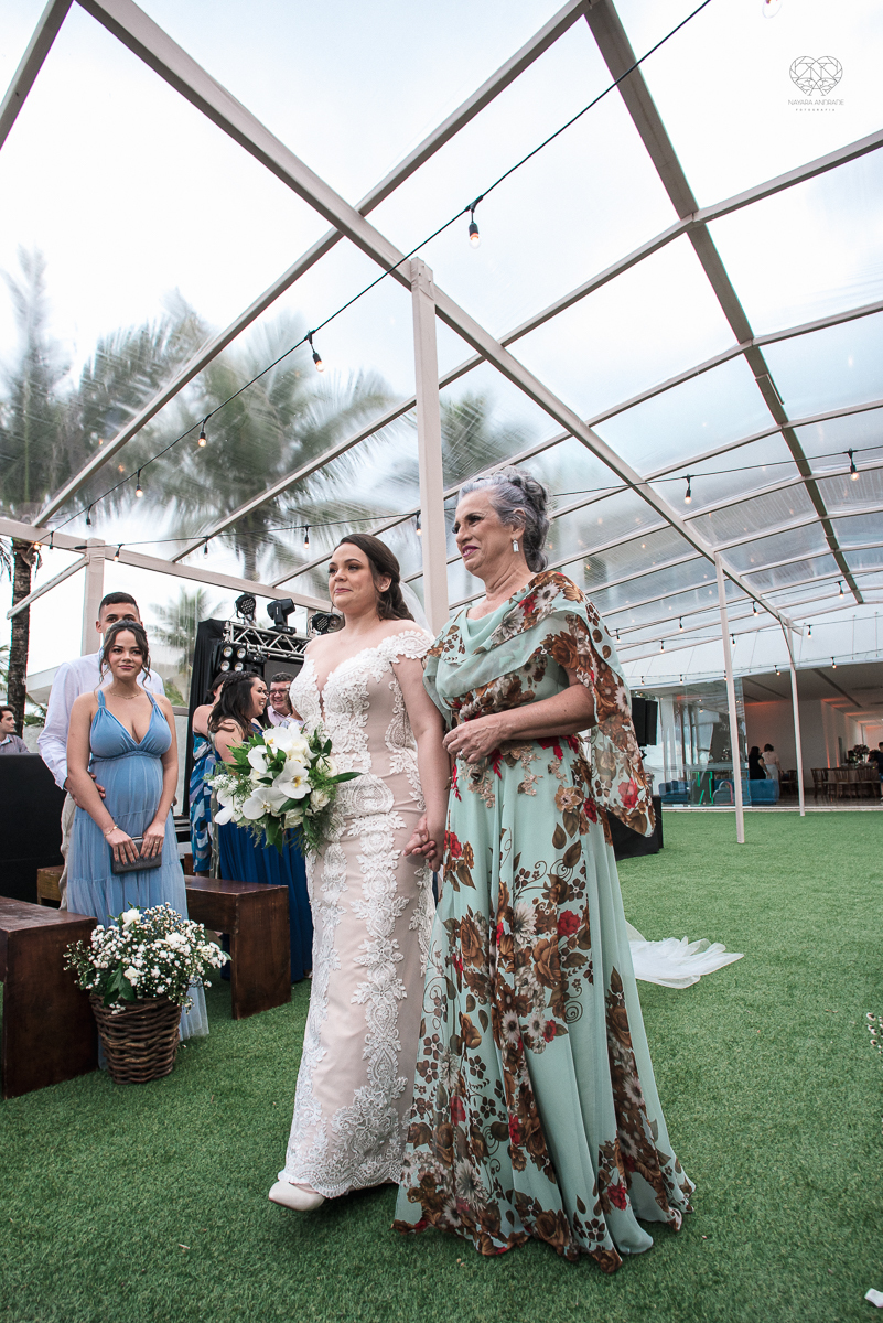casamento feito na praia pe na areia na casa 170 no guaruja  grupo wedding destination fotos pela fotografa premiada nayara andrade de santos casamento rustico de dia com decoraçao praia fotos emocionantes e artisticas para noivas e noivos