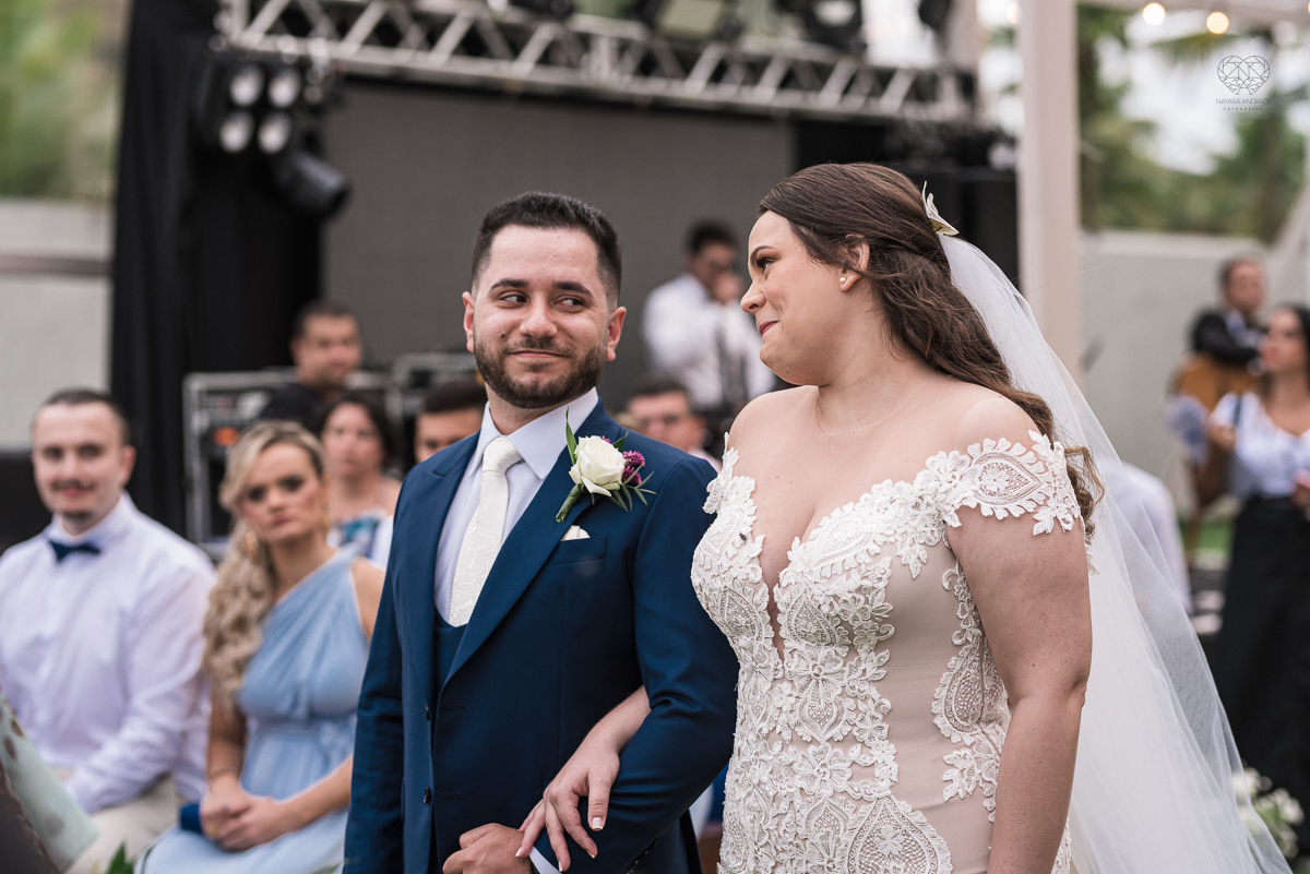 casamento feito na praia pe na areia na casa 170 no guaruja  grupo wedding destination fotos pela fotografa premiada nayara andrade de santos casamento rustico de dia com decoraçao praia fotos emocionantes e artisticas para noivas e noivos