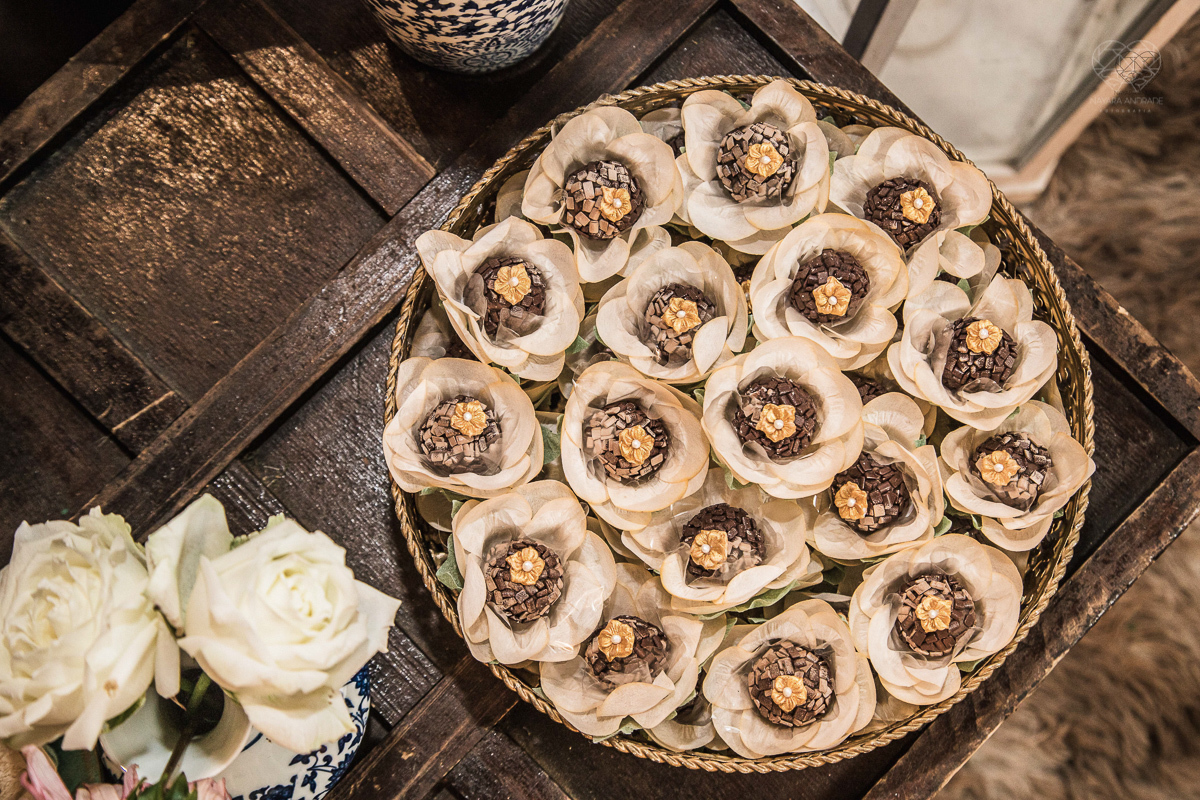 casamento feito na praia pe na areia na casa 170 no guaruja  grupo wedding destination fotos pela fotografa premiada nayara andrade de santos casamento rustico de dia com decoraçao praia fotos emocionantes e artisticas para noivas e noivos