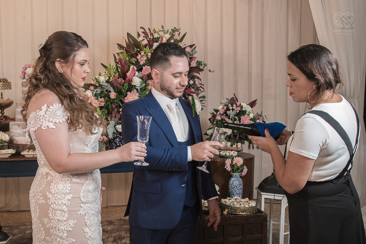 casamento feito na praia pe na areia na casa 170 no guaruja  grupo wedding destination fotos pela fotografa premiada nayara andrade de santos casamento rustico de dia com decoraçao praia fotos emocionantes e artisticas para noivas e noivos