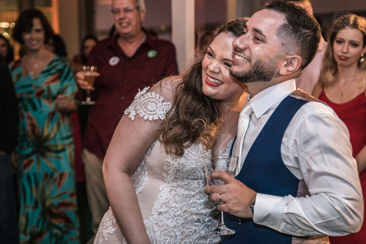 casamento feito na praia pe na areia na casa 170 no guaruja  grupo wedding destination fotos pela fotografa premiada nayara andrade de santos casamento rustico de dia com decoraçao praia fotos emocionantes e artisticas para noivas e noivos