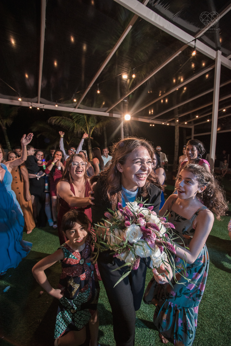 casamento feito na praia pe na areia na casa 170 no guaruja  grupo wedding destination fotos pela fotografa premiada nayara andrade de santos casamento rustico de dia com decoraçao praia fotos emocionantes e artisticas para noivas e noivos