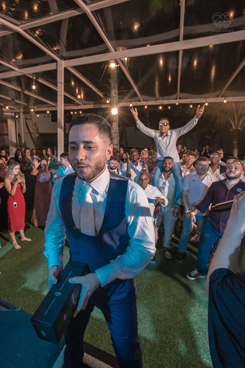 casamento feito na praia pe na areia na casa 170 no guaruja  grupo wedding destination fotos pela fotografa premiada nayara andrade de santos casamento rustico de dia com decoraçao praia fotos emocionantes e artisticas para noivas e noivos