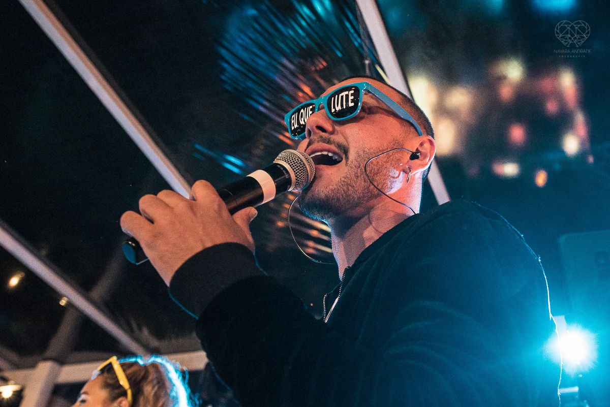casamento feito na praia pe na areia na casa 170 no guaruja  grupo wedding destination fotos pela fotografa premiada nayara andrade de santos casamento rustico de dia com decoraçao praia fotos emocionantes e artisticas para noivas e noivos