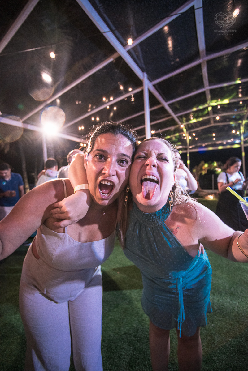 casamento feito na praia pe na areia na casa 170 no guaruja  grupo wedding destination fotos pela fotografa premiada nayara andrade de santos casamento rustico de dia com decoraçao praia fotos emocionantes e artisticas para noivas e noivocasamento feito s