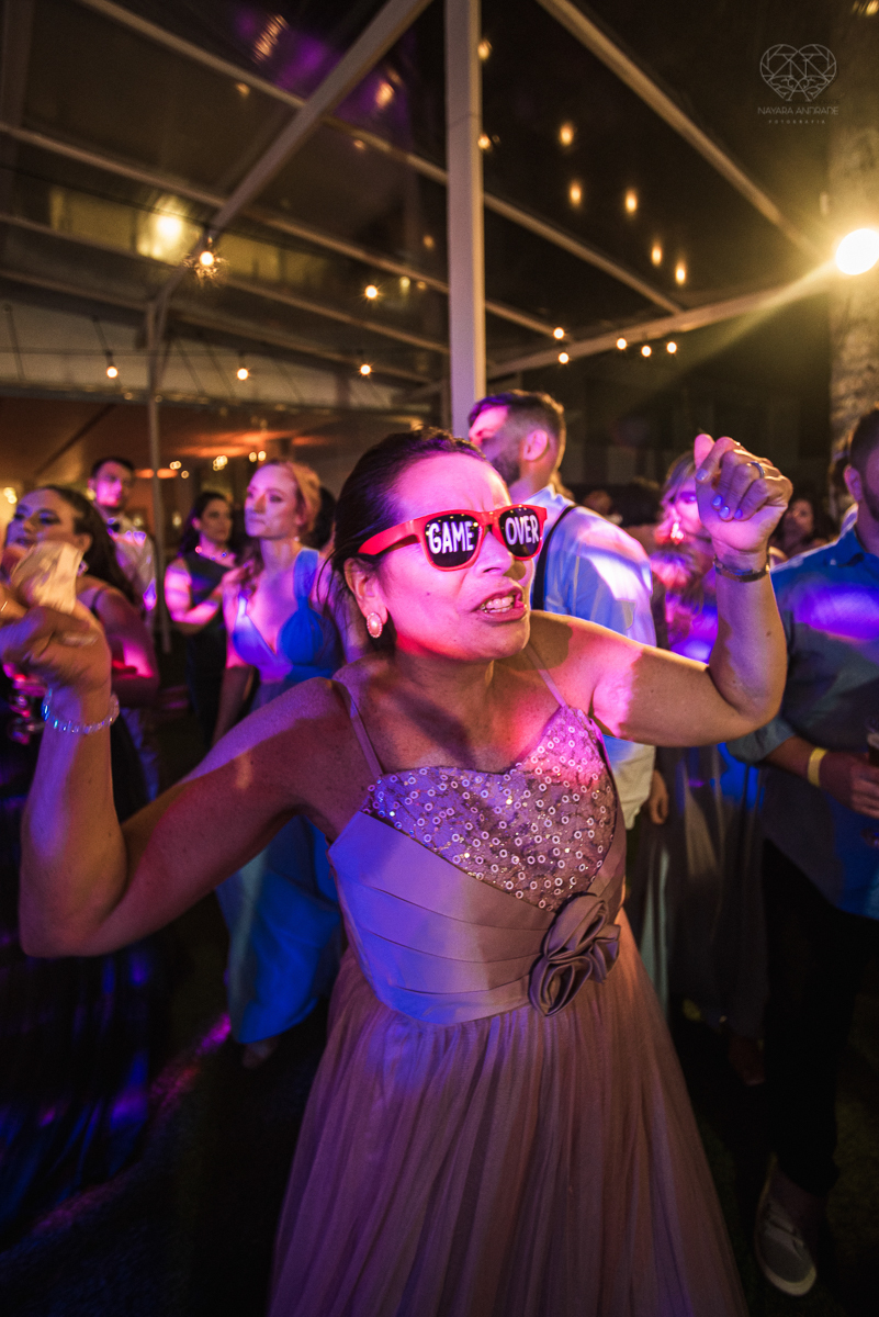 Fotos de festa de casamento com banda festa casamento na praia balada de noivos casa 170 com athrios band e fotografia da fotografa premiada nayara andrade