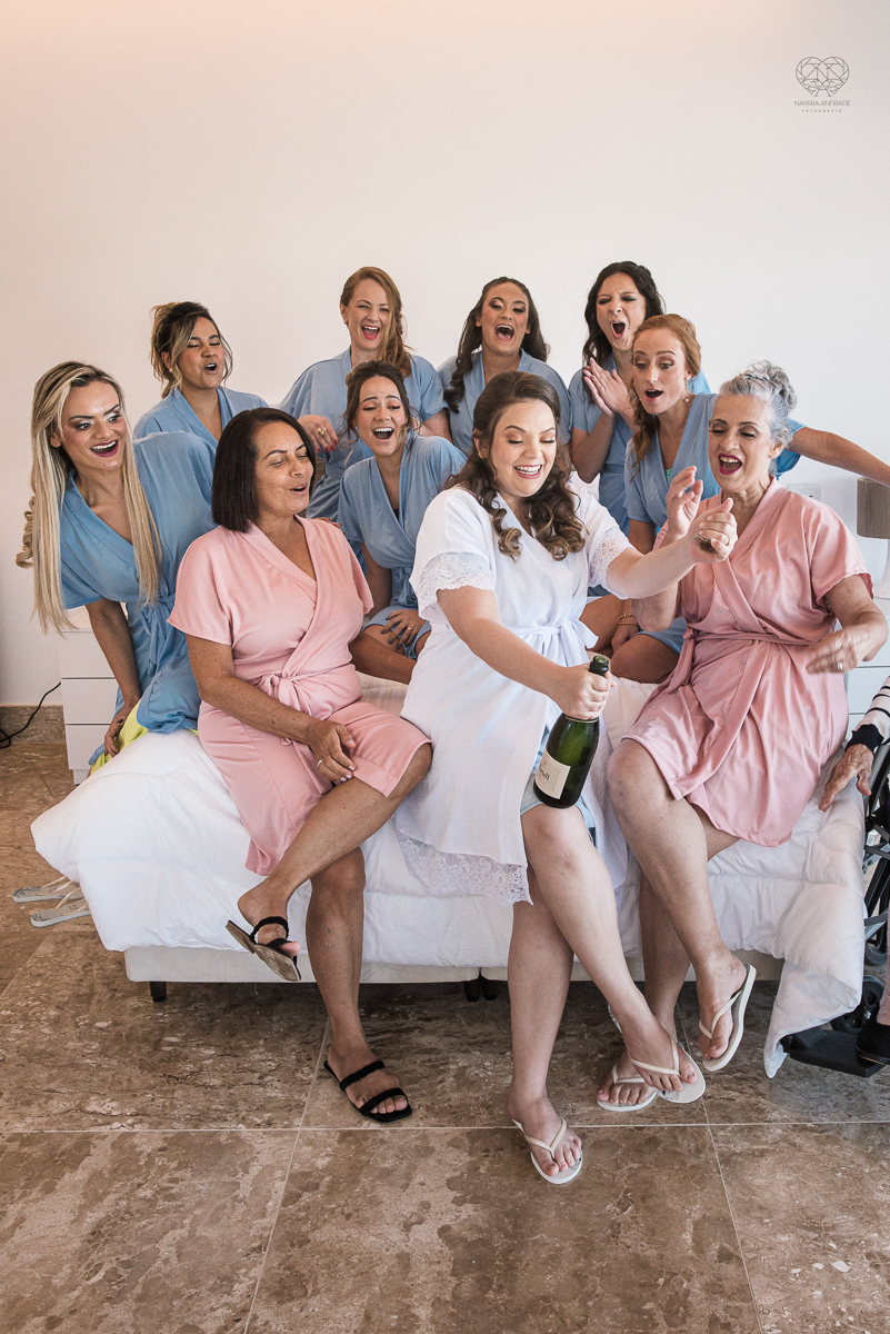 casamento feito na praia pe na areia na casa 170 no guaruja  grupo wedding destination fotos pela fotografa premiada nayara andrade de santos casamento rustico de dia com decoraçao praia fotos emocionantes e artisticas para noivas e noivos