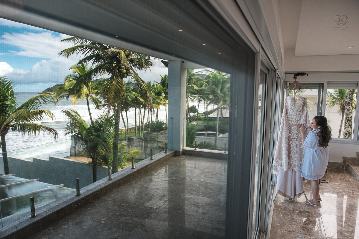 casamento feito na praia pe na areia na casa 170 no guaruja  grupo wedding destination fotos pela fotografa premiada nayara andrade de santos casamento rustico de dia com decoraçao praia fotos emocionantes e artisticas para noivas e noivos