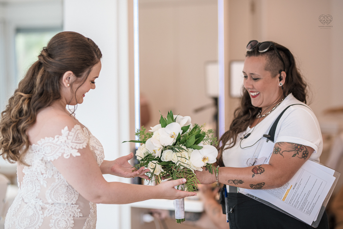 casamento feito na praia pe na areia na casa 170 no guaruja  grupo wedding destination fotos pela fotografa premiada nayara andrade de santos casamento rustico de dia com decoraçao praia fotos emocionantes e artisticas para noivas e noivos