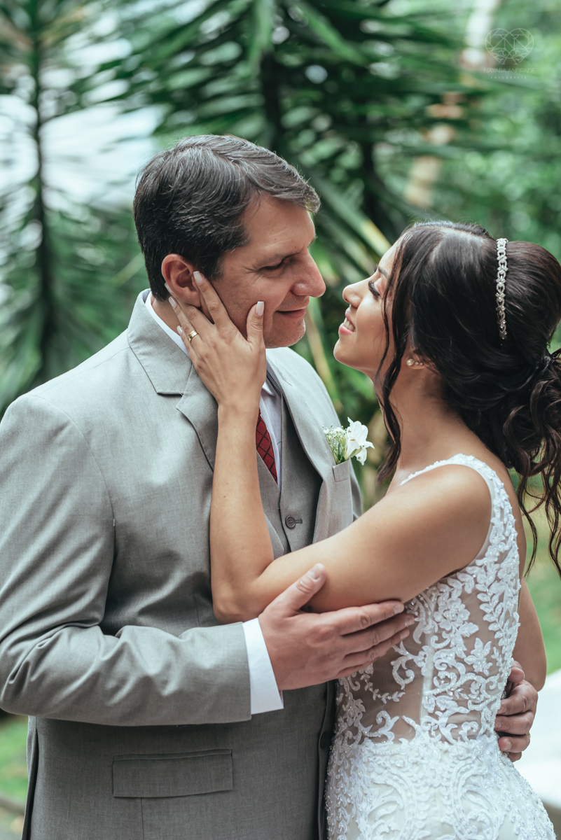 casamento intimista de dia na forneria calixto na pinacoteca de santos noiva classica mini wedding rustico fotos pela fotografa Nayara Andrade