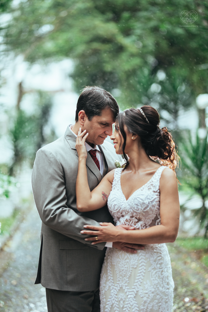 casamento intimista de dia na forneria calixto na pinacoteca de santos noiva classica mini wedding rustico fotos pela fotografa Nayara Andrade