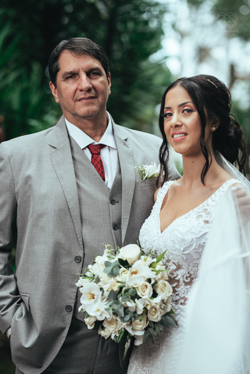 casamento intimista de dia na forneria calixto na pinacoteca de santos noiva classica mini wedding rustico fotos pela fotografa Nayara Andrade