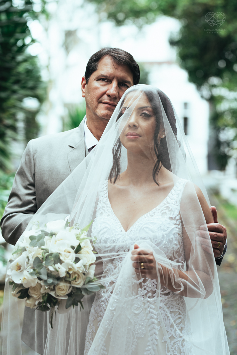 casamento intimista de dia na forneria calixto na pinacoteca de santos noiva classica mini wedding rustico fotos pela fotografa Nayara Andrade