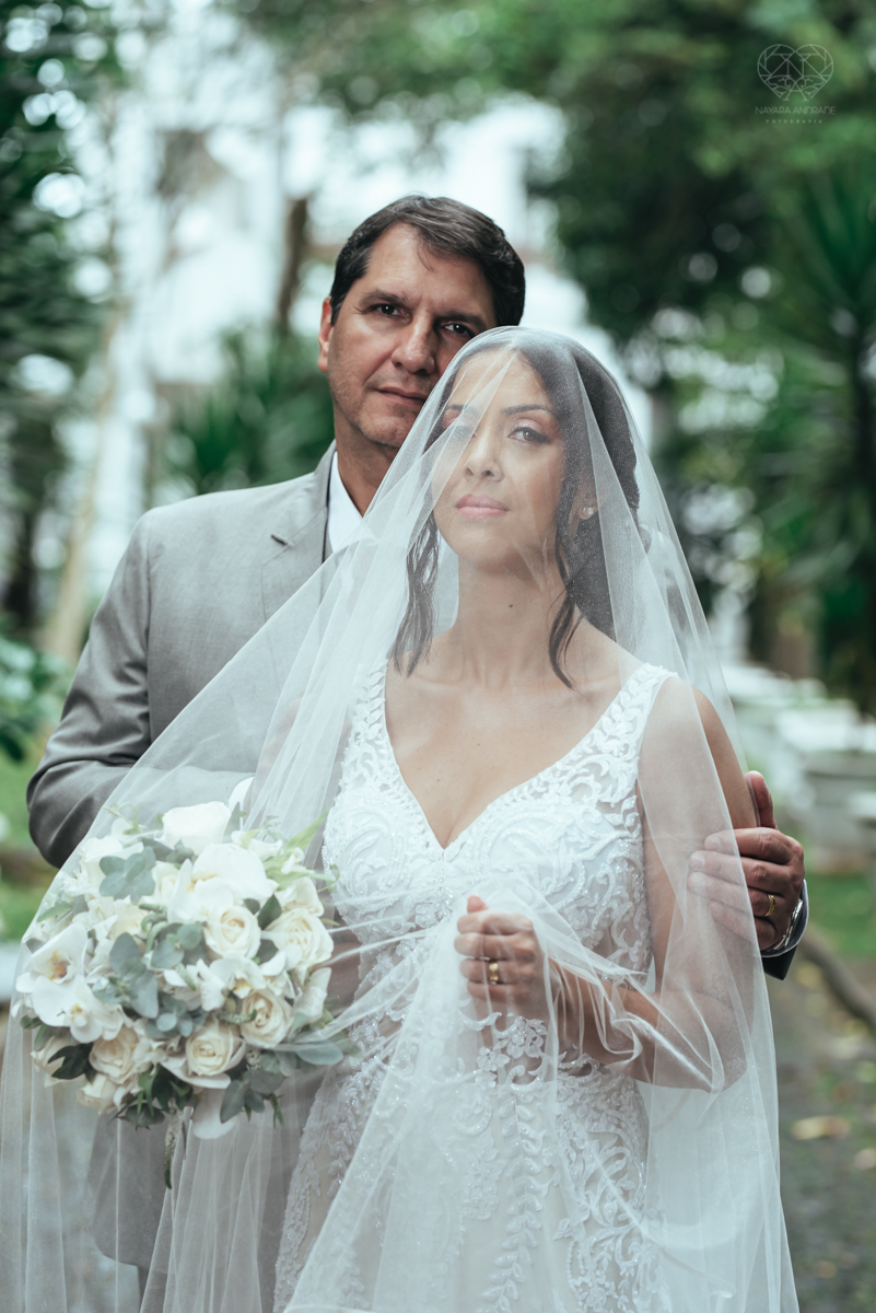 casamento intimista de dia na forneria calixto na pinacoteca de santos noiva classica mini wedding rustico fotos pela fotografa Nayara Andrade