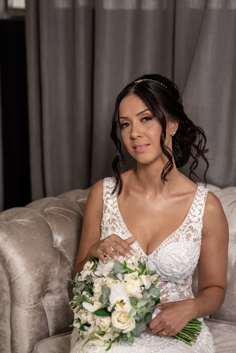 making of de noiva feito no salao do Robert Bastos em Santos no gonzaga noiva classica fotos pela fotografa premiada internacionalmente Nayara Andrade 