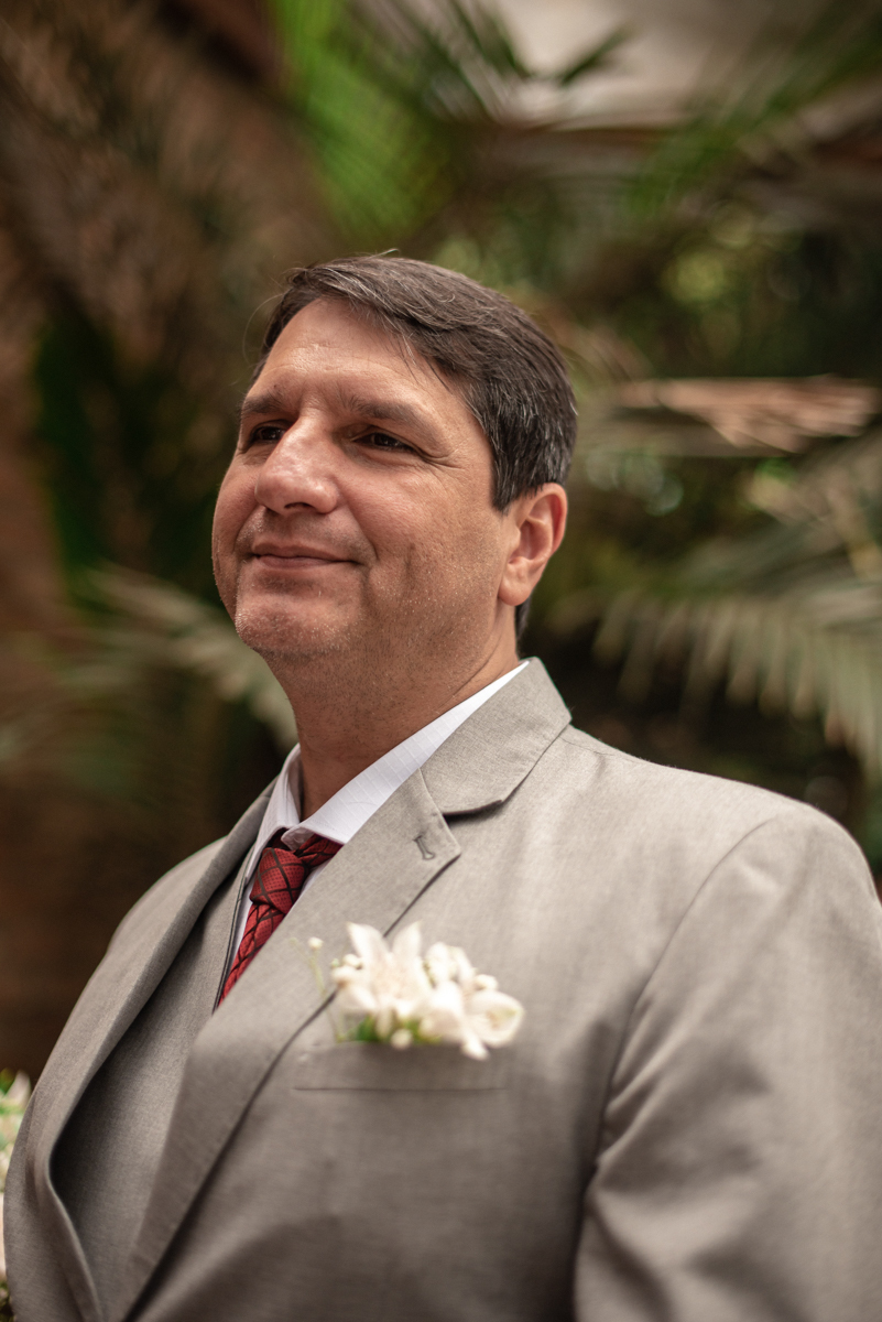 casamento intimista de dia na forneria calixto na pinacoteca de santos noiva classica mini wedding rustico fotos pela fotografa Nayara Andrade