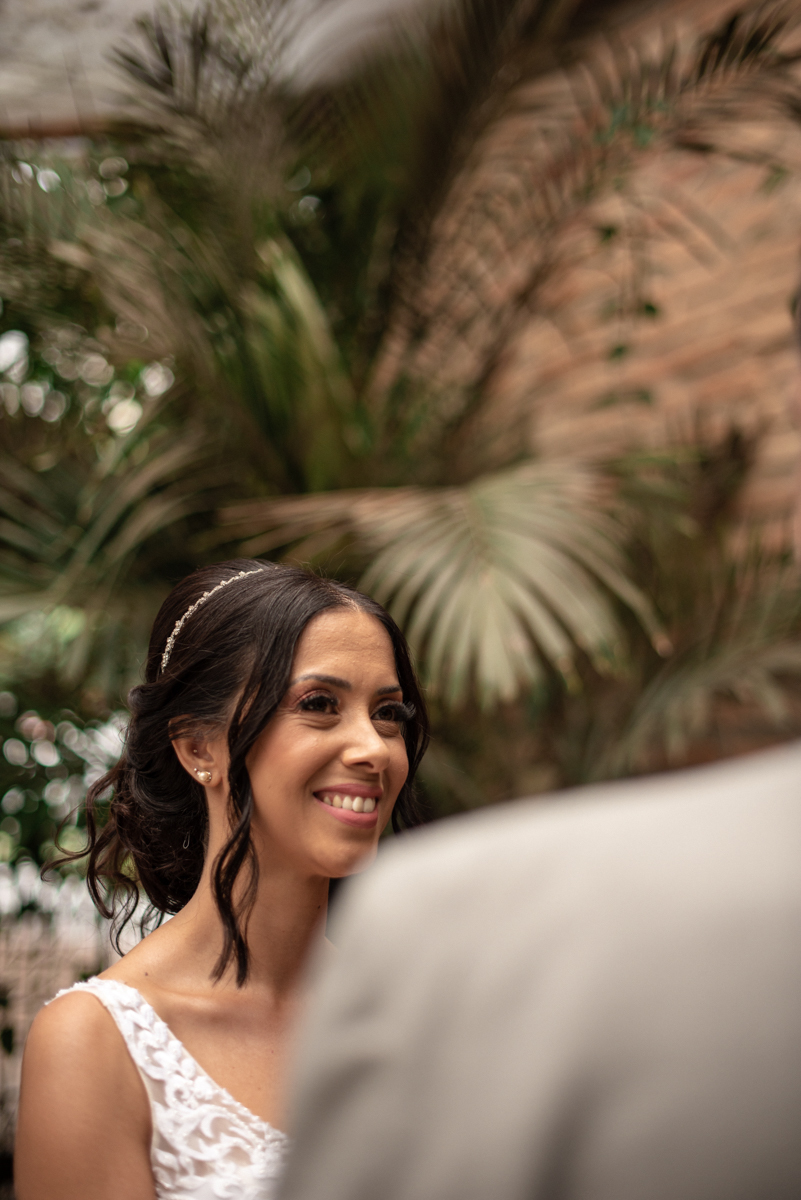 casamento intimista de dia na forneria calixto na pinacoteca de santos noiva classica mini wedding rustico fotos pela fotografa Nayara Andrade