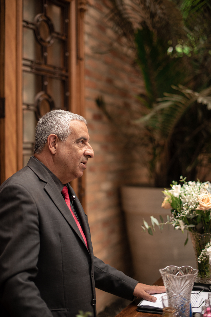 casamento intimista de dia na forneria calixto na pinacoteca de santos noiva classica mini wedding rustico fotos pela fotografa Nayara Andrade