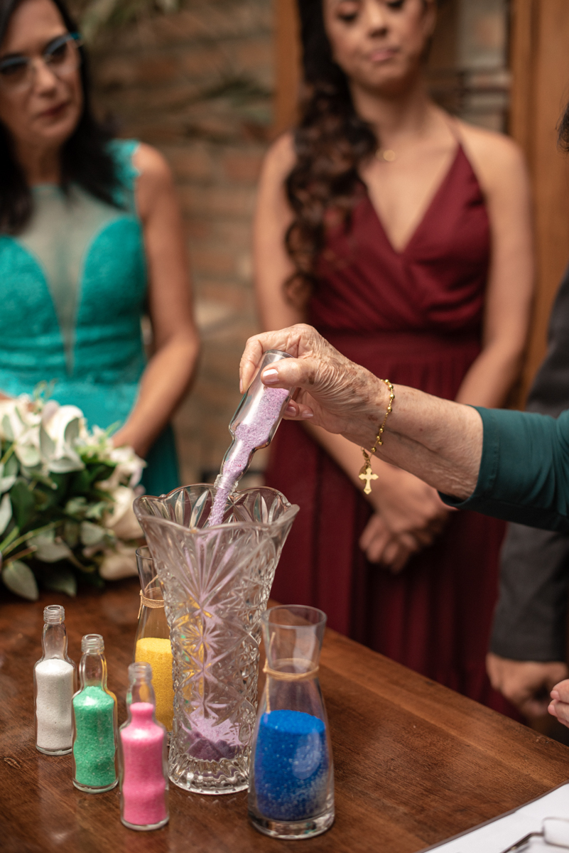 casamento intimista de dia na forneria calixto na pinacoteca de santos noiva classica mini wedding rustico fotos pela fotografa Nayara Andrade