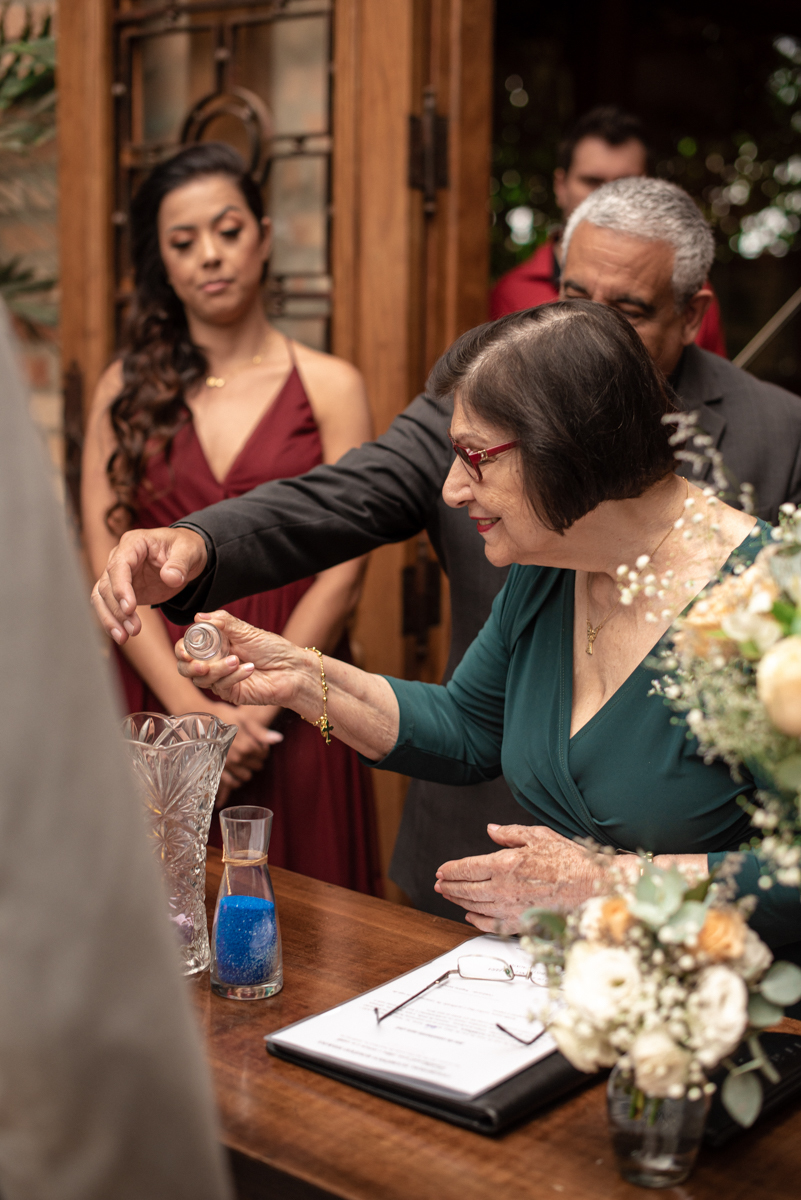 casamento intimista de dia na forneria calixto na pinacoteca de santos noiva classica mini wedding rustico fotos pela fotografa Nayara Andrade
