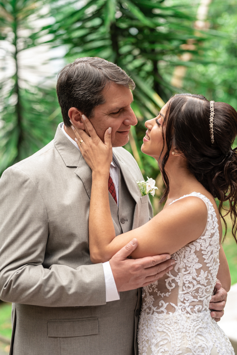 casamento intimista de dia na forneria calixto na pinacoteca de santos noiva classica mini wedding rustico fotos pela fotografa Nayara Andrade
