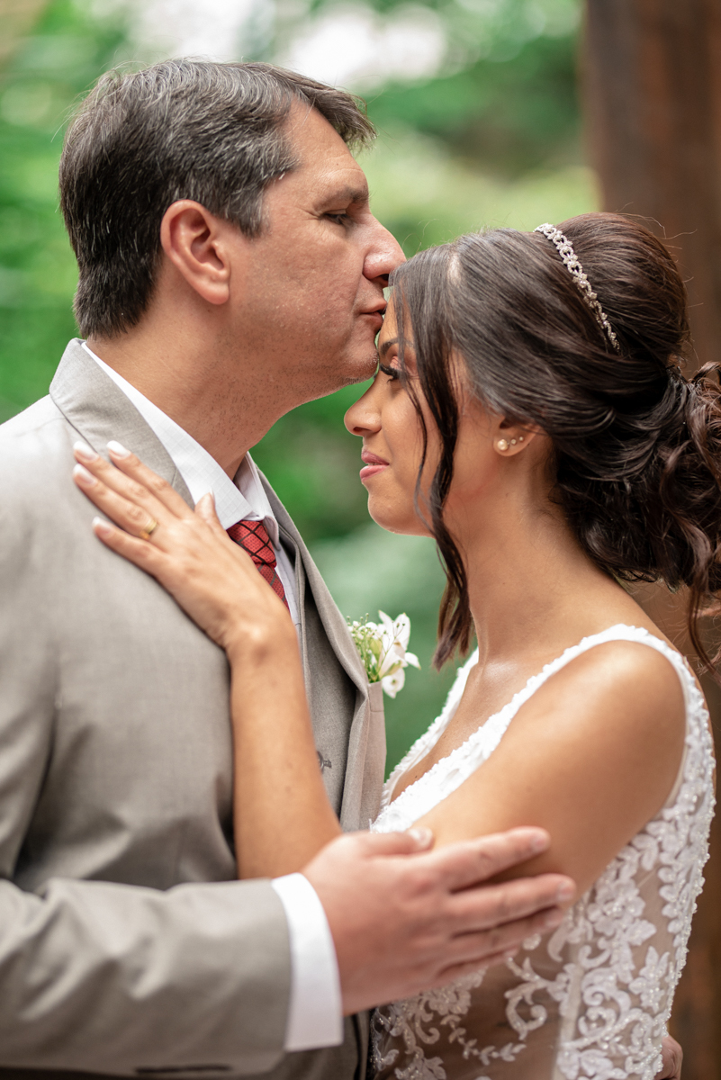 casamento intimista de dia na forneria calixto na pinacoteca de santos noiva classica mini wedding rustico fotos pela fotografa Nayara Andrade