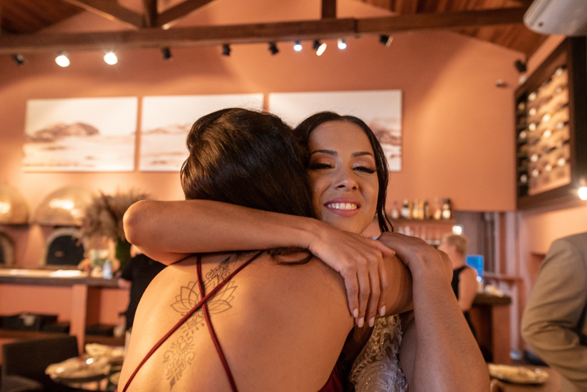 casamento intimista de dia na forneria calixto na pinacoteca de santos noiva classica mini wedding rustico fotos pela fotografa Nayara Andrade