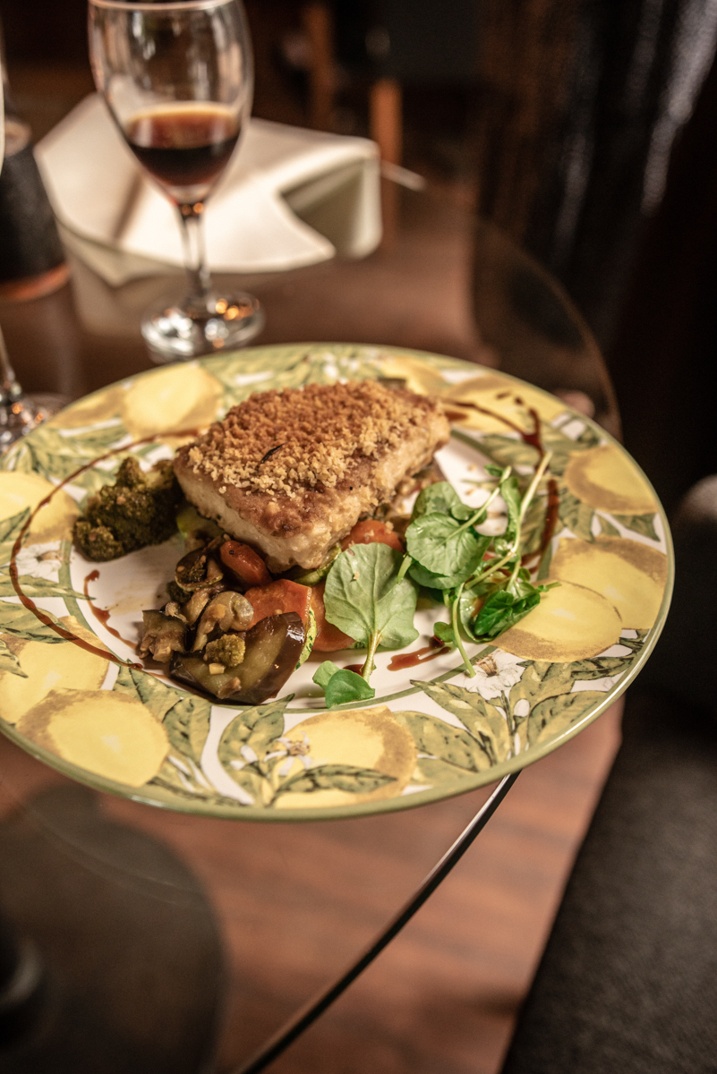 casamento intimista de dia na forneria calixto na pinacoteca de santos noiva classica mini wedding rustico fotos pela fotografa Nayara Andrade