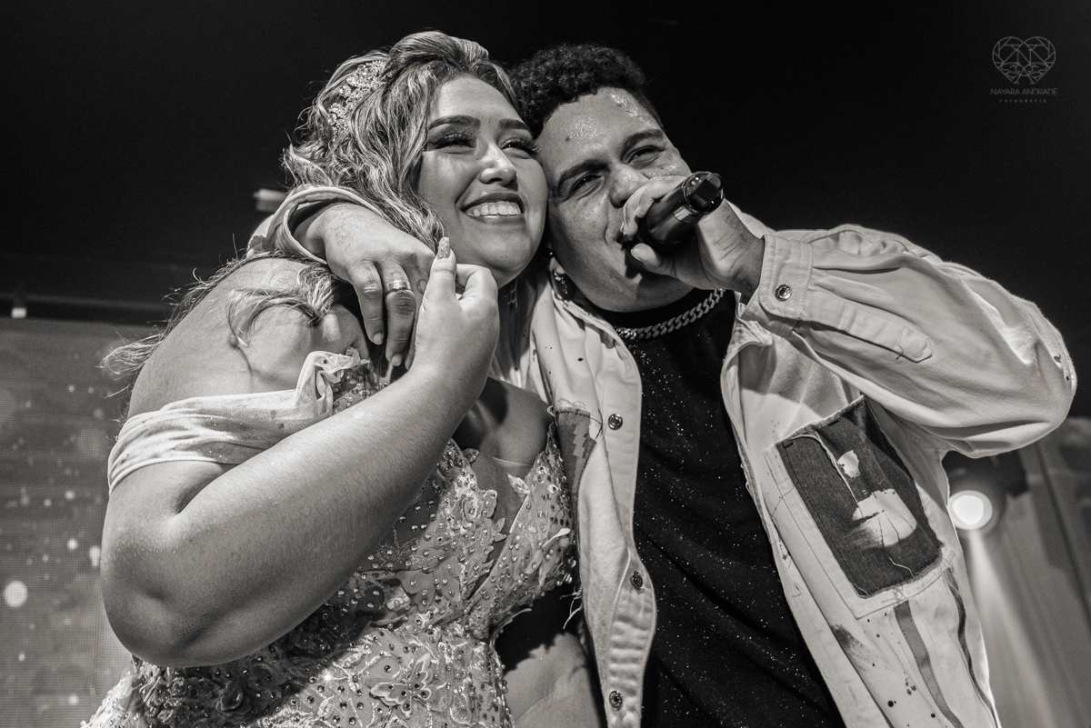 aniversaio de 15 anos debutante veste Guga Cardoso vestido de cinderela e festa tematica organizada por Danilo Monteiro eventos e fotografada pela fotografa premiada Nayara Andrade fotografia fotos artisticas do 15zao da Duda