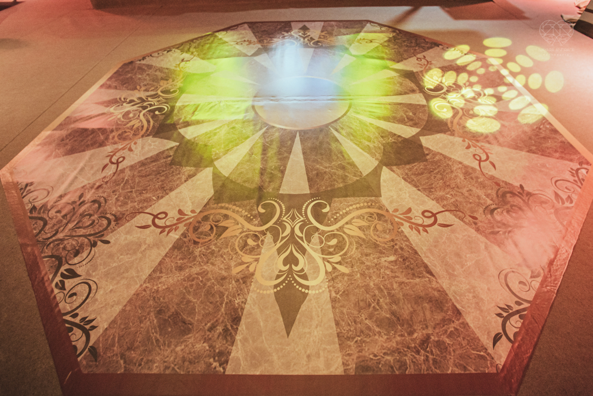 aniversaio de 15 anos debutante veste Guga Cardoso vestido de cinderela e festa tematica organizada por Danilo Monteiro eventos e fotografada pela fotografa premiada Nayara Andrade fotografia fotos artisticas do 15zao da Duda