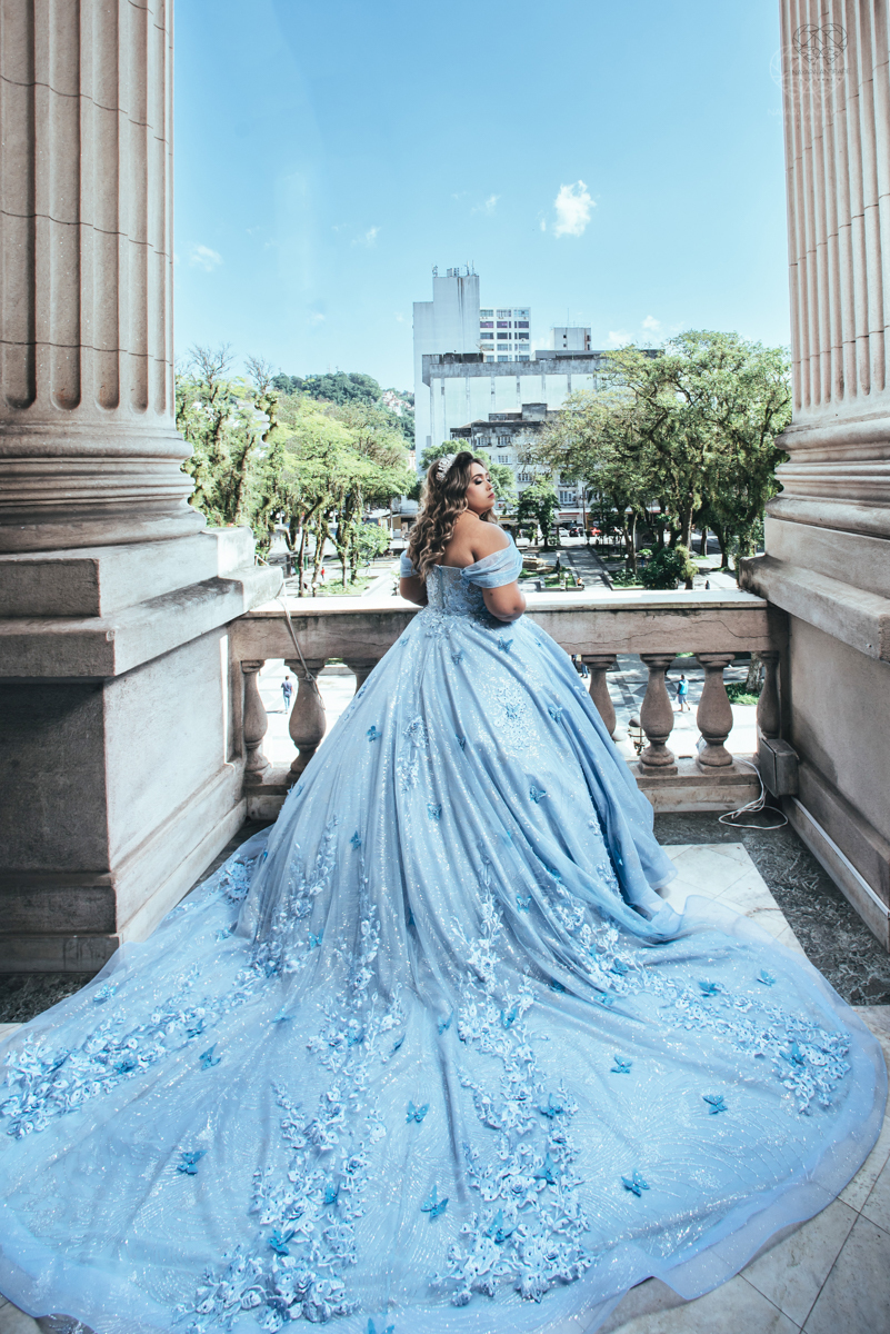 aniversaio de 15 anos  ensaio teensession vestido de cinderela e festa tematica organizada por Danilo Monteiro eventos e fotografada pela fotografa premiada Nayara Andrade fotografia fotos artisticas do 15zao da Duda