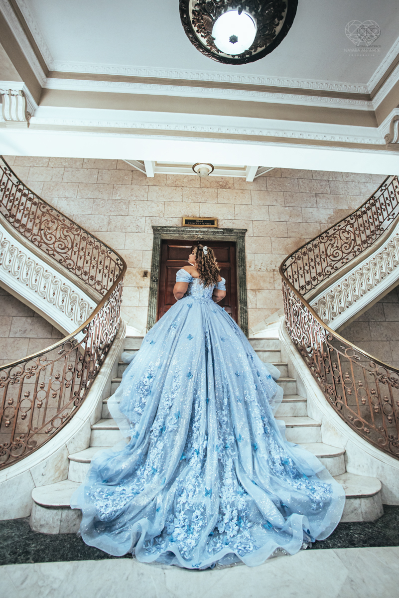 aniversaio de 15 anos  ensaio teensession vestido de cinderela e festa tematica organizada por Danilo Monteiro eventos e fotografada pela fotografa premiada Nayara Andrade fotografia fotos artisticas do 15zao da Duda