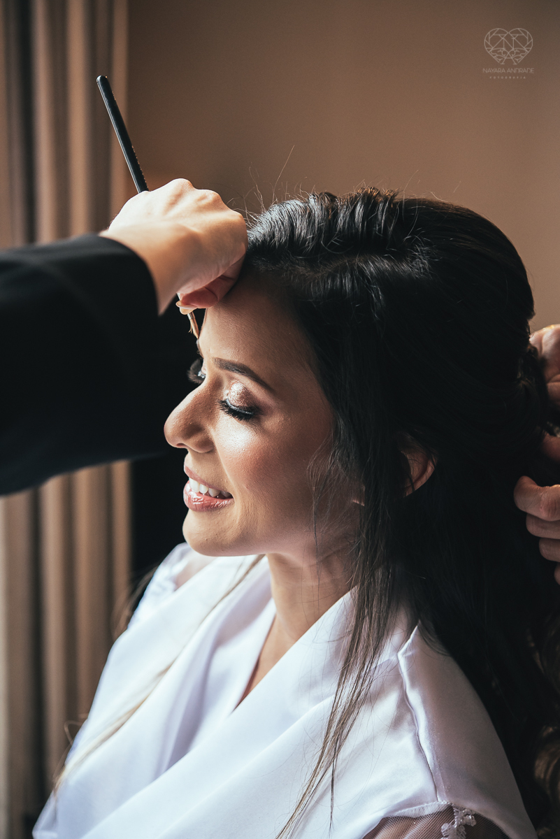 casamento rustico no campo com noiva romantica e noivo militar  make up por Samah e vestido princesa e noivo de farda decoraçao boho chic fotografia pela fotografa premiada nayara andrade inspiracao de casamento no campo