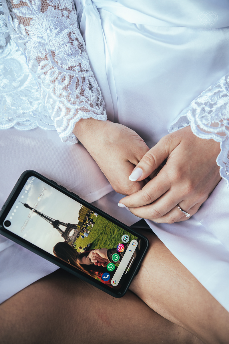 casamento rustico no campo com noiva romantica e noivo militar  make up por Samah e vestido princesa e noivo de farda decoraçao boho chic fotografia pela fotografa premiada nayara andrade inspiracao de casamento no campo making of noiva