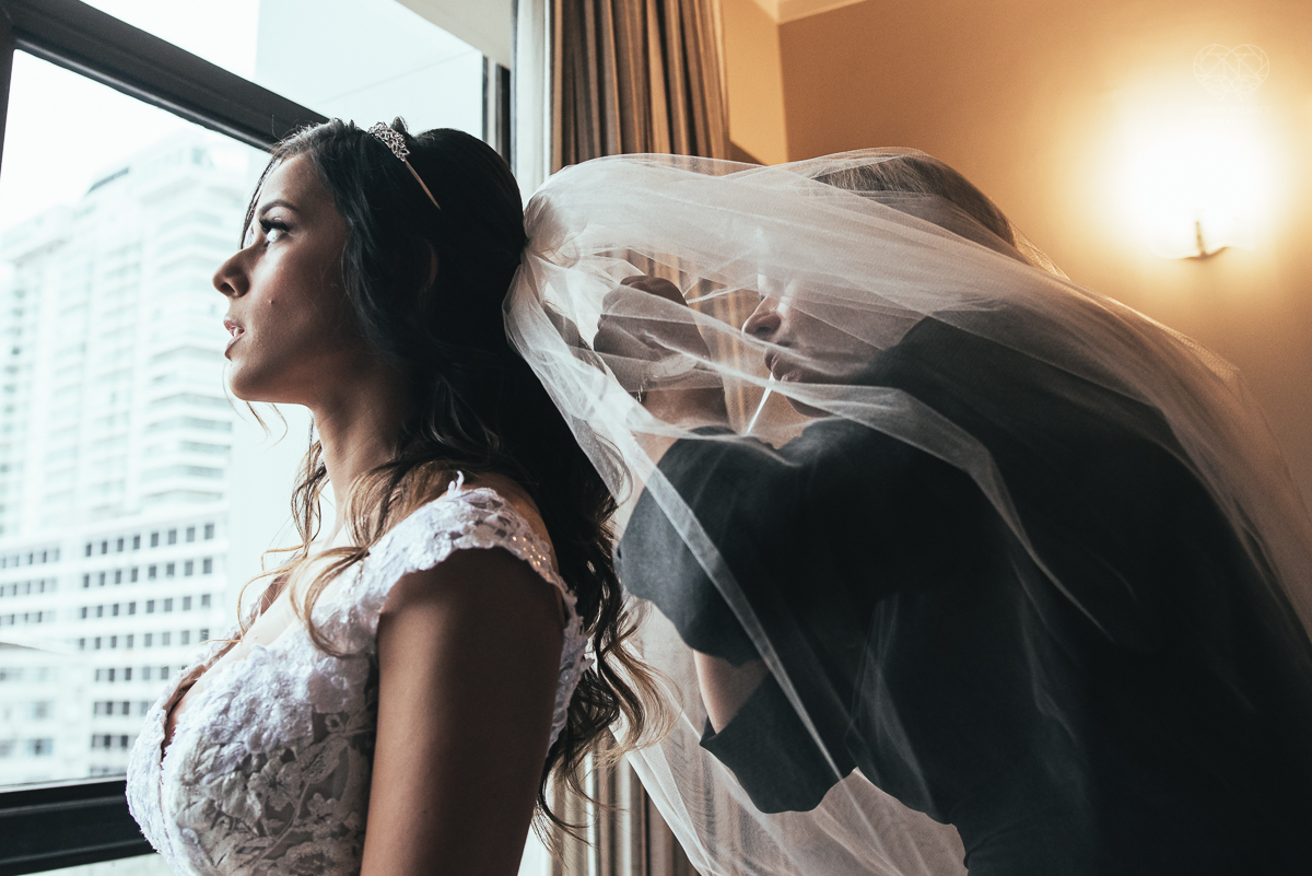 casamento rustico no campo com noiva romantica e noivo militar  make up por Samah e vestido princesa e noivo de farda decoraçao boho chic fotografia pela fotografa premiada nayara andrade inspiracao de casamento no campo making of noiva