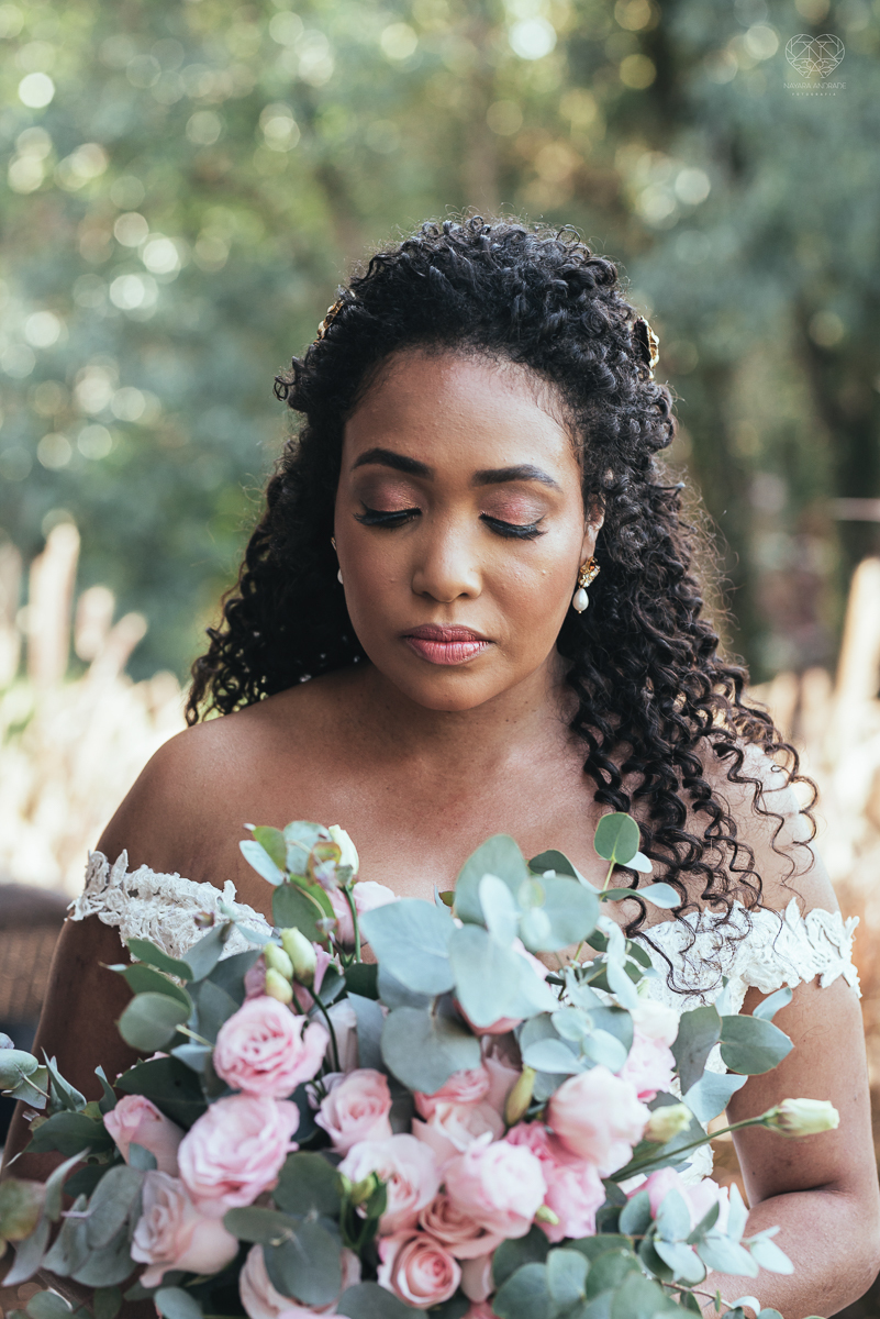 fotografia de casamento no buffet afrikan house em sao paulo. Casamento de dia noiva negra inspiraçao africana fotografa nayara andrade premiada mundialmente com fotos artisticas e emocionantes para casamento fotos making of noiva negra