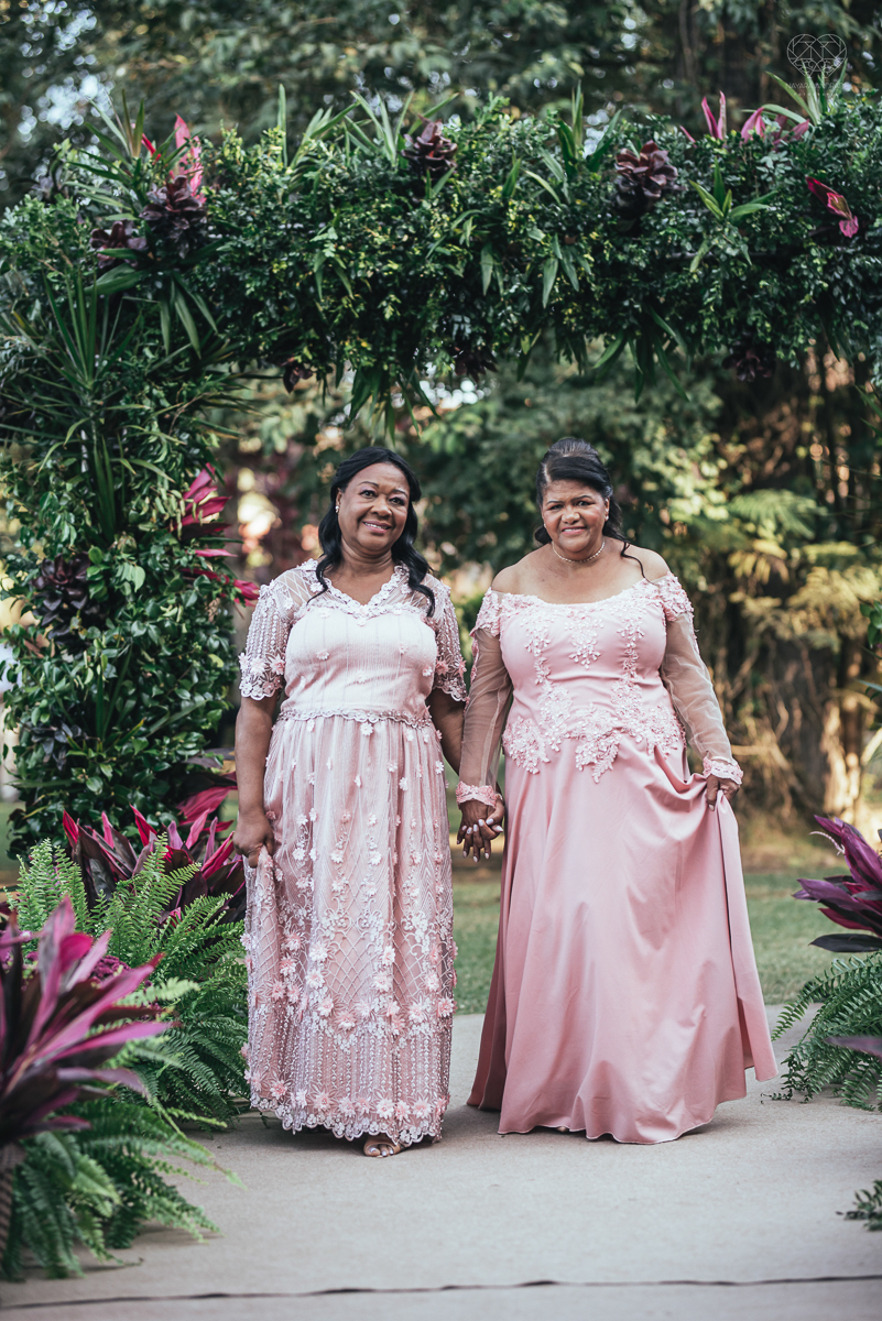 fotografia de casamento no buffet afrikan house em sao paulo. Casamento de dia noiva negra inspiraçao africana fotografa nayara andrade premiada mundialmente com fotos artisticas e emocionantes para casamento fotos making of noiva negra
