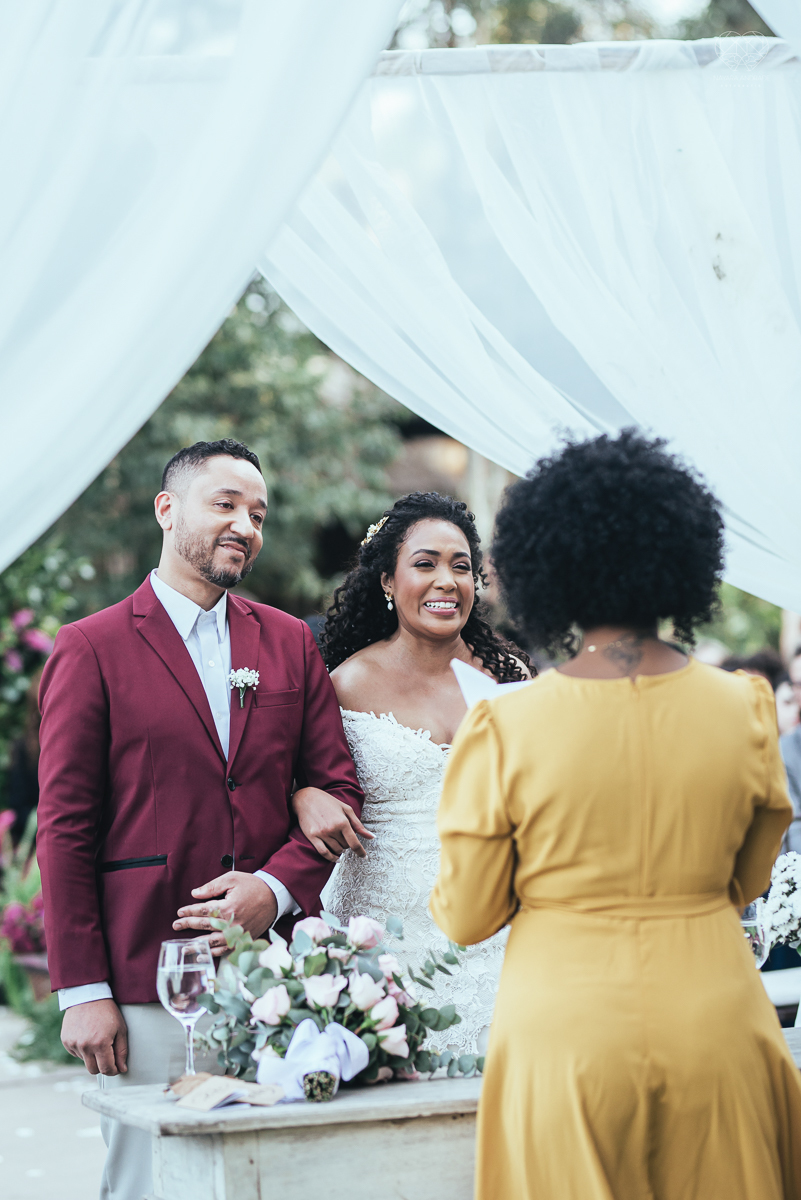 fotografia de casamento no buffet afrikan house em sao paulo. Casamento de dia noiva negra inspiraçao africana fotografa nayara andrade premiada mundialmente com fotos artisticas e emocionantes para casamento fotos making of noiva negra
