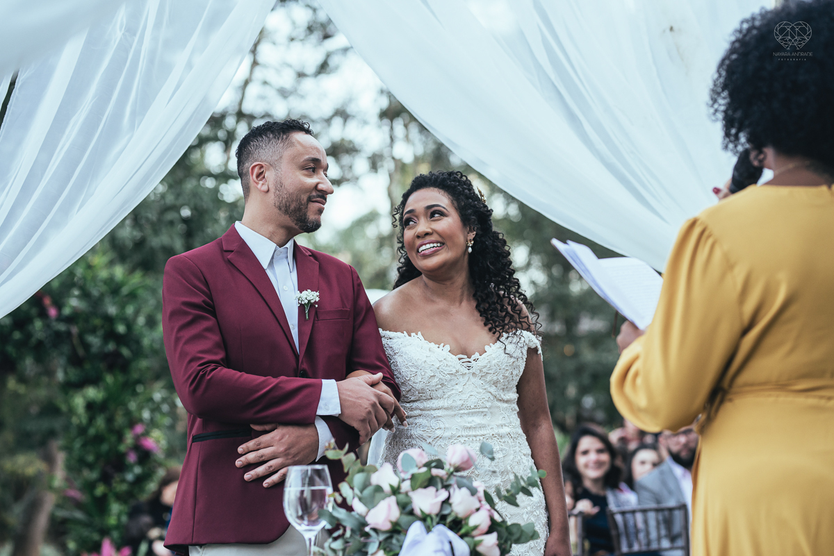 fotografia de casamento no buffet afrikan house em sao paulo. Casamento de dia noiva negra inspiraçao africana fotografa nayara andrade premiada mundialmente com fotos artisticas e emocionantes para casamento fotos making of noiva negra
