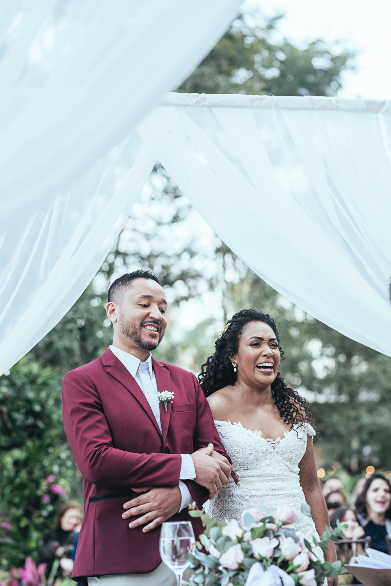 fotografia de casamento no buffet afrikan house em sao paulo. Casamento de dia noiva negra inspiraçao africana fotografa nayara andrade premiada mundialmente com fotos artisticas e emocionantes para casamento fotos making of noiva negra